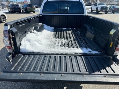 Used 2015  Toyota Tacoma 4WD Double Cab Long Bed at Headlight Motor Group near Lewiston&comma; ME