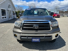 Used 2013  Toyota Tundra 4WD CrewMax 5&period;7L at Headlight Motor Group near Lewiston&comma; ME