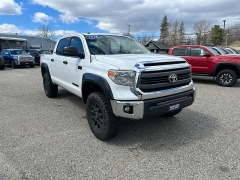 Used 2014  Toyota Tundra 4WD CrewMax SR5 5&period;7L at Headlight Motor Group near Lewiston&comma; ME