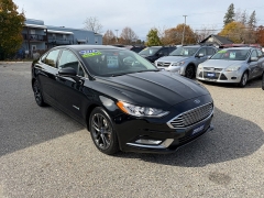 Used 2018  Ford Fusion Hybrid 4d Sedan SE at Headlight Motor Group near Lewiston&comma; ME
