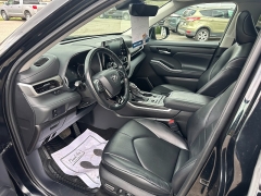 Used 2021 Toyota Highlander XLE AWD at Headlight Motor Group near Lewiston, ME
