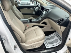 Used 2017  Lincoln MKX 4d SUV AWD Reserve 2&period;7T at Headlight Motor Group near Lewiston&comma; ME