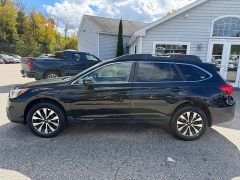 Used 2016  Subaru Outback 4d SUV i Limited at Headlight Motor Group near Lewiston&comma; ME