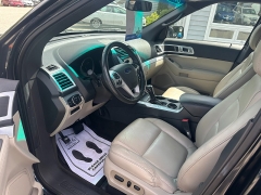 Used 2014 Ford Explorer 4d SUV FWD XLT at Headlight Motor Group near Lewiston, ME