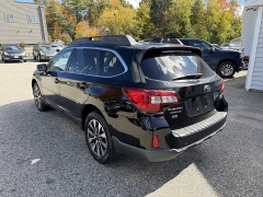 Used 2016  Subaru Outback 4d SUV i Limited at Headlight Motor Group near Lewiston&comma; ME