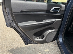 Used 2021  Jeep Grand Cherokee Limited 4x4 at Headlight Motor Group near Lewiston&comma; ME