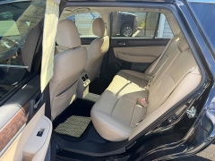 Used 2016  Subaru Outback 4d SUV i Limited at Headlight Motor Group near Lewiston&comma; ME