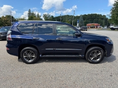 Used 2017  Lexus GX GX 460 4WD at Headlight Motor Group near Lewiston&comma; ME