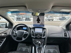 Used 2014  Ford Focus 4d Sedan Titanium at Headlight Motor Group near Lewiston&comma; ME