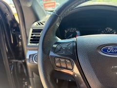Used 2018  Ford Explorer 4d SUV 4WD XLT Ecoboost at Headlight Motor Group near Lewiston&comma; ME