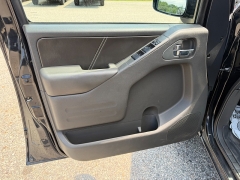 Used 2016  Nissan Frontier 4WD Crew Cab PRO-4X Auto at Headlight Motor Group near Lewiston&comma; ME