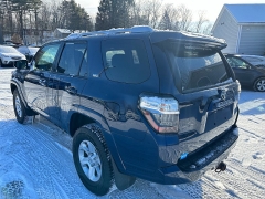 Used 2018  Toyota 4Runner 4d SUV 4WD SR5 at Headlight Motor Group near Lewiston&comma; ME