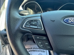 Used 2018  Ford Focus 4d Hatchback SE at Headlight Motor Group near Lewiston&comma; ME