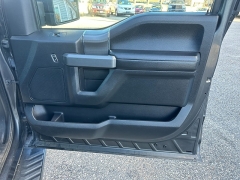 Used 2017  Ford F-150 4WD SuperCrew Platinum 5 1&sol;2 at Headlight Motor Group near Lewiston&comma; ME