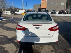Used 2014  Ford Focus 4d Sedan SE at Headlight Motor Group near Lewiston&comma; ME