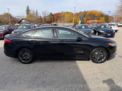 Used 2018  Ford Fusion Hybrid 4d Sedan SE at Headlight Motor Group near Lewiston&comma; ME