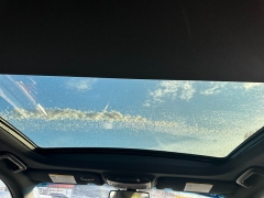 Used 2017  Lincoln Continental 4d Sedan AWD Reserve at Headlight Motor Group near Lewiston&comma; ME