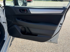Used 2018  Subaru Legacy 4d Sedan 2&period;5i at Headlight Motor Group near Lewiston&comma; ME