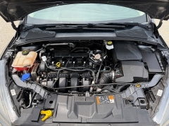 Used 2017  Ford Focus 4d Hatchback SEL at Headlight Motor Group near Lewiston&comma; ME