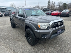 Used 2013  Toyota Tacoma 4WD Access Cab Auto at Headlight Motor Group near Lewiston&comma; ME