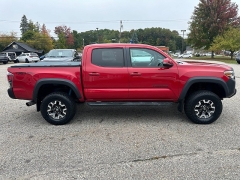 Used 2017  Toyota Tacoma 4WD Double Cab TRD Off-Road Auto at Headlight Motor Group near Lewiston, ME