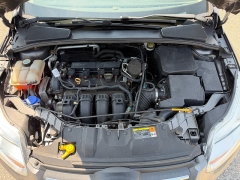 Used 2013  Ford Focus 4d Hatchback SE at Headlight Motor Group near Lewiston&comma; ME