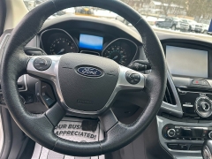 Used 2014  Ford Focus 4d Sedan Titanium at Headlight Motor Group near Lewiston&comma; ME