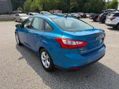 Used 2014  Ford Focus 4d Sedan SE at Headlight Motor Group near Lewiston&comma; ME