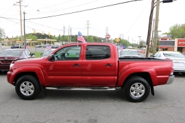 Used 2009  Toyota Tacoma 2WD D-Cab PreRunner Short Bed at Auto Finance Center near Matthews&comma; NC