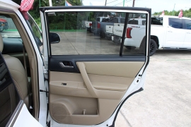 Used 2013  Toyota Highlander 4d SUV FWD at Auto Finance Center near Matthews&comma; NC