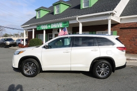 Used 2018  Toyota Highlander V6 AWD &lpar;Natl&rpar; at Auto Finance Center near Matthews&comma; NC