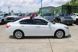 Used 2014  Honda Accord Sedan 4d EX CVT at Auto Finance Center near Matthews&comma; NC