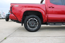 Used 2024  Toyota Tacoma 4WD Double Cab Bed &lpar;Natl&rpar; at Auto Finance Center near Matthews&comma; NC