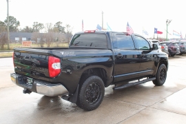 Used 2017  Toyota Tundra 4WD CrewMax 5&period;5' Bed 5&period;7L FFV &lpar;Natl&rpar; at Auto Finance Center near Matthews&comma; NC