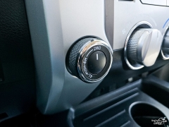 Used 2018  Toyota Tundra 4WD CrewMax 5&period;5' Bed 5&period;7L FFV &lpar;Natl&rpar; at Auto Finance Center near Matthews&comma; NC