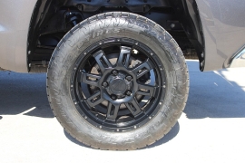 Used 2017  Toyota Tundra 4WD CrewMax 5&period;5' Bed 5&period;7L FFV &lpar;Natl&rpar; at Auto Finance Center near Matthews&comma; NC