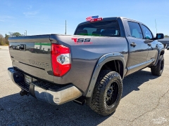 Used 2018  Toyota Tundra 4WD CrewMax 5&period;5' Bed 5&period;7L FFV &lpar;Natl&rpar; at Auto Finance Center near Matthews&comma; NC