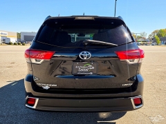 Used 2018  Toyota Highlander Limited V6 FWD &lpar;Natl&rpar; at Auto Finance Center near Matthews&comma; NC