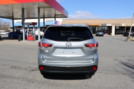 Used 2015  Toyota Highlander 4d SUV FWD LE at Auto Finance Center near Matthews&comma; NC
