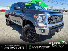 Used 2018  Toyota Tundra 4WD CrewMax 5&period;5' Bed 5&period;7L FFV &lpar;Natl&rpar; at Auto Finance Center near Matthews&comma; NC