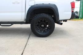 Used 2017  Toyota Tacoma Double Cab 5' Bed V6 4x4 &lpar;Natl&rpar; at Auto Finance Center near Matthews&comma; NC