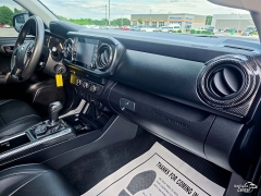 Used 2020  Toyota Tacoma 2WD Double Cab 5' Bed I4 AT &lpar;Natl&rpar; at Auto Finance Center near Matthews&comma; NC