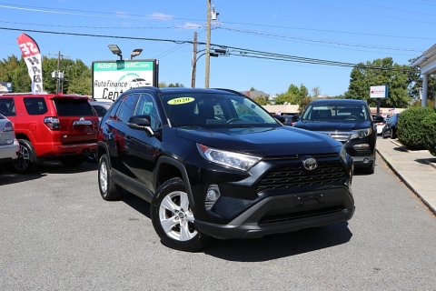 2020 Toyota RAV4 XLE's photo