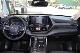 Used 2021  Toyota Highlander AWD &lpar;Natl&rpar; at Auto Finance Center near Matthews&comma; NC