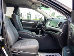 Used 2019 Toyota Highlander LE V6 AWD (Natl) at Auto Finance Center near Matthews, NC