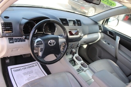 Used 2012 Toyota Highlander FWD 4dr V6 (Natl) at Auto Finance Center near Matthews, NC