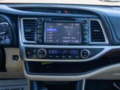 Used 2016  Toyota Highlander FWD 4dr V6 Limited &lpar;Natl&rpar; at Auto Finance Center near Matthews&comma; NC