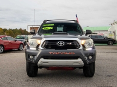 Used 2012  Toyota Tacoma 2WD Double Cab PreRunner V6 Short Bed at Auto Finance Center near Matthews, NC