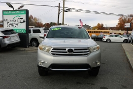 Used 2012  Toyota Highlander FWD 4dr I4 &lpar;Natl&rpar; at Auto Finance Center near Matthews&comma; NC