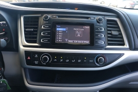 Used 2014  Toyota Highlander AWD 4dr V6 LE &lpar;Natl&rpar; at Auto Finance Center near Matthews&comma; NC
